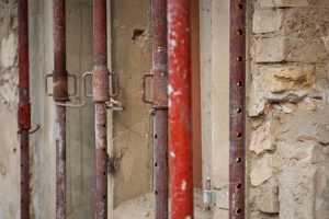 Maçon à Saint-Rémy-de-Provence réalisant des travaux de maçonnerie